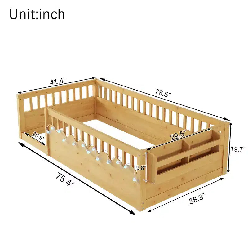 Lit enfant Zeus et Ruta en bois naturel avec barrières hautes, éclairage intégré et étagère de rangement