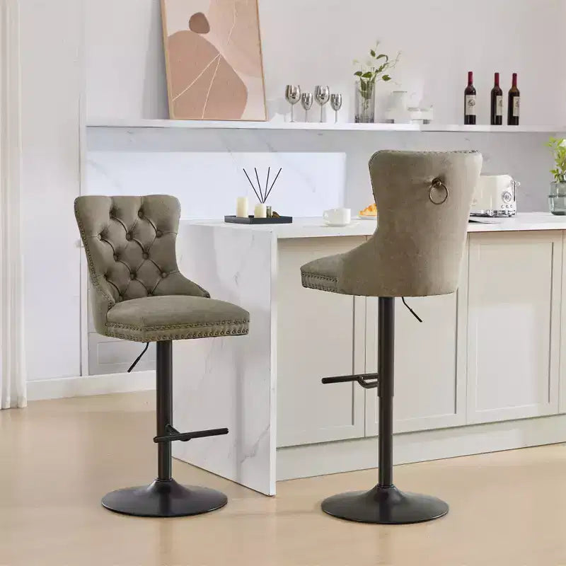 Lot de 2 tabourets de bar, tabourets de comptoir pivotants modernes rembourrés avec dossier capitonné, garniture cloutée et hauteur réglable de 66 à 84 cm pour la cuisine