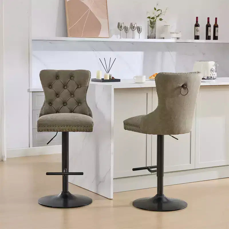 Lot de 2 tabourets de bar, tabourets de comptoir pivotants modernes rembourrés avec dossier capitonné, garniture cloutée et hauteur réglable de 66 à 84 cm pour la cuisine
