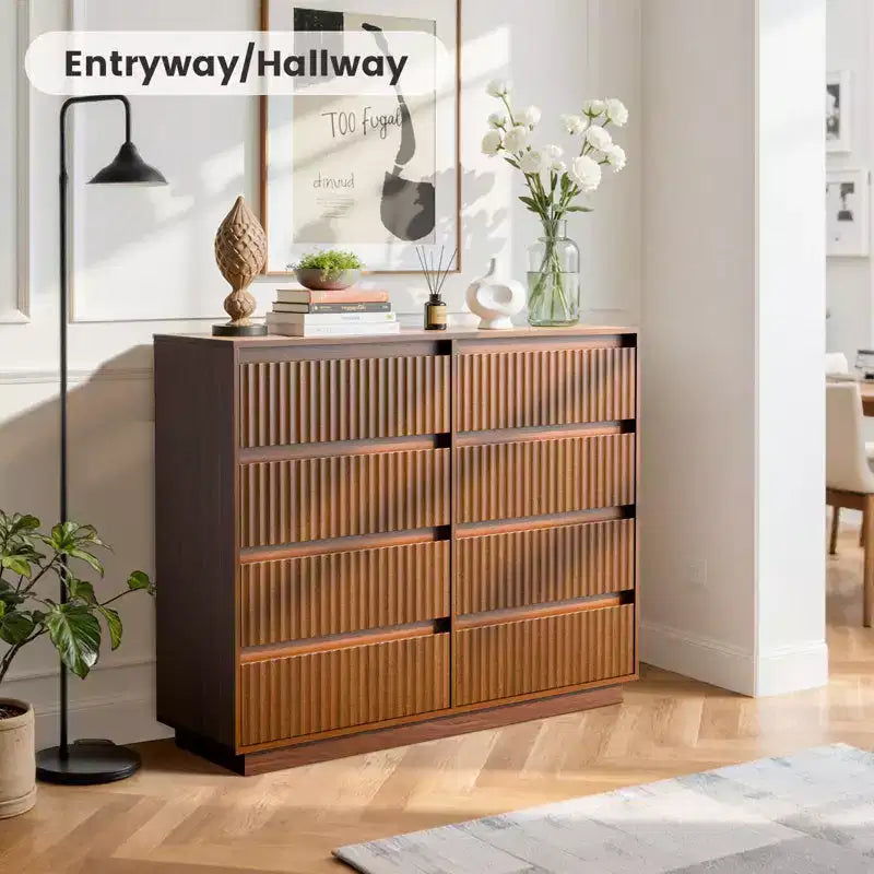 KOLIGEY Commode 8 tiroirs 132 cm de large avec panneau cannelé ondulé