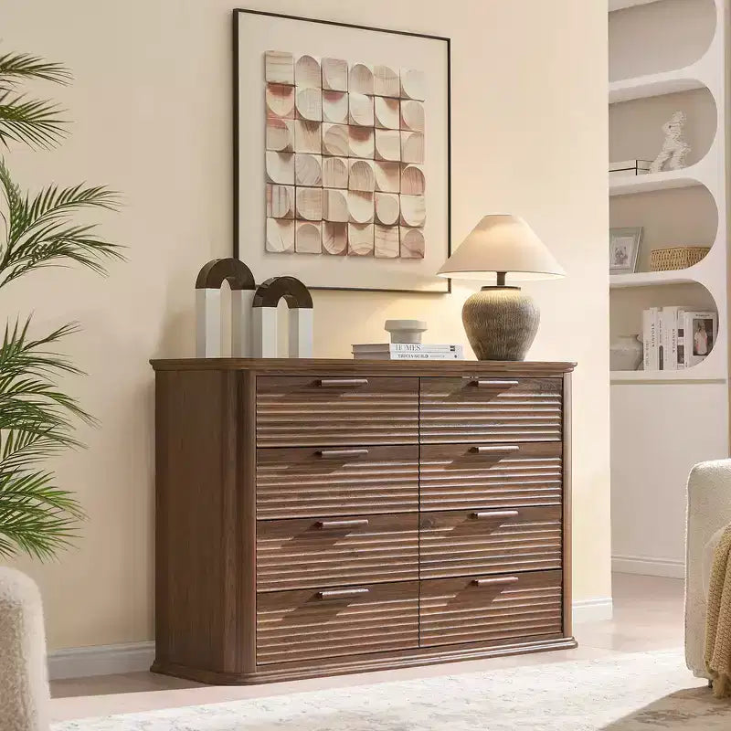 Commode moderne en bois Zeus et Ruta Fluted 52 avec 8 tiroirs, design courbé pour salon et couloir