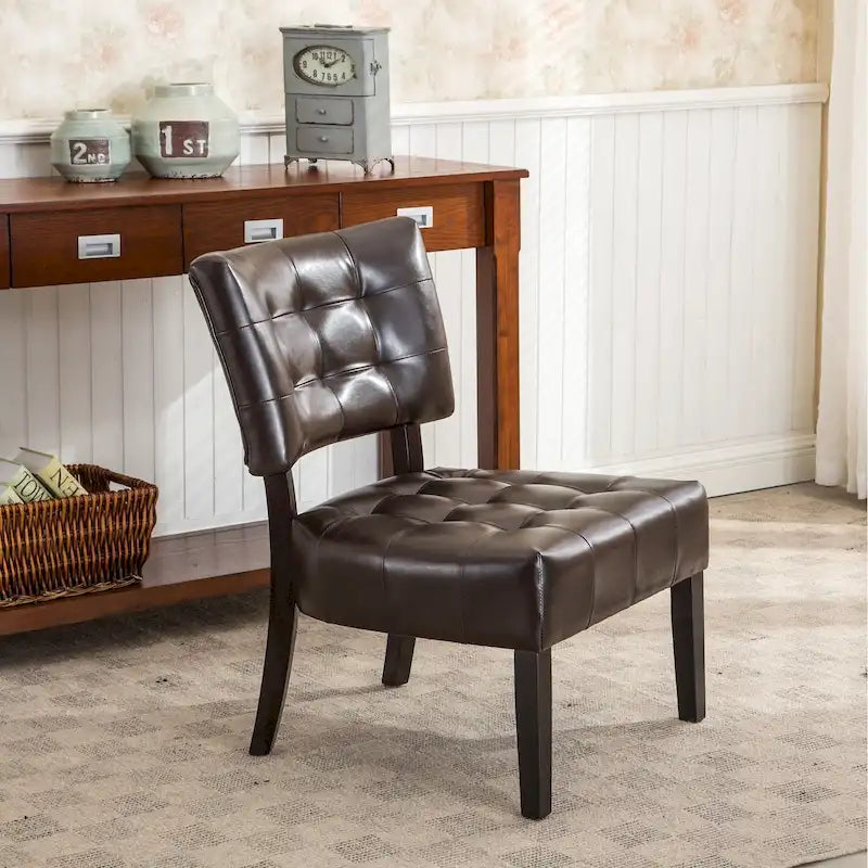 Fauteuil d'appoint capitonné surdimensionné