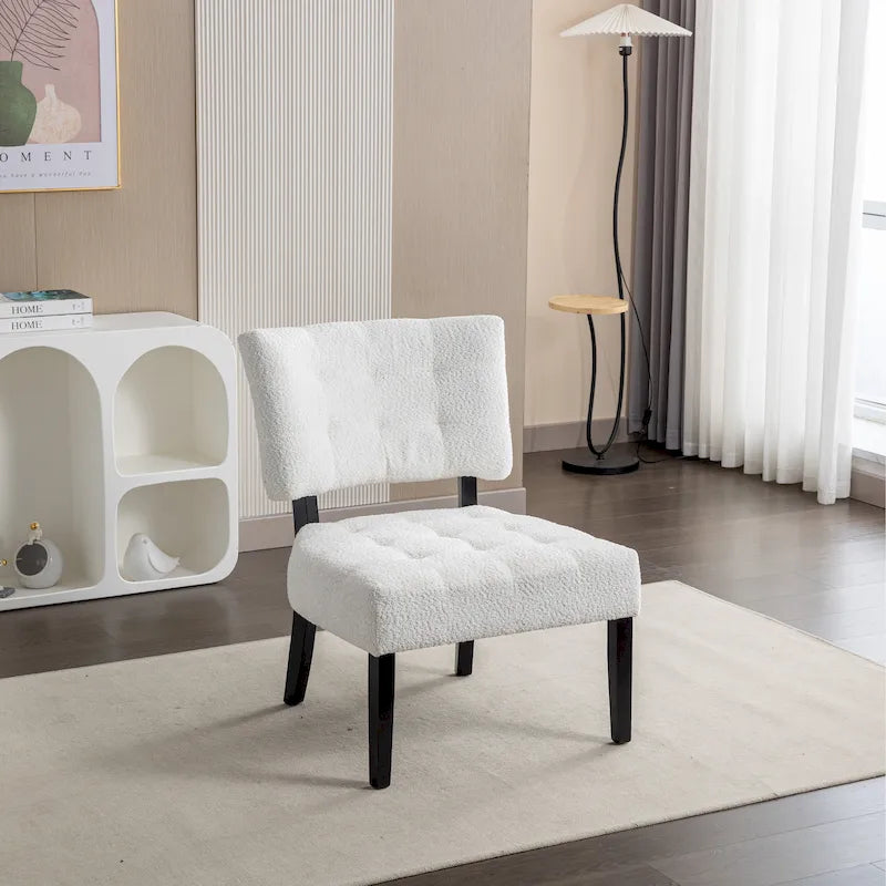 Fauteuil d'appoint capitonné surdimensionné
