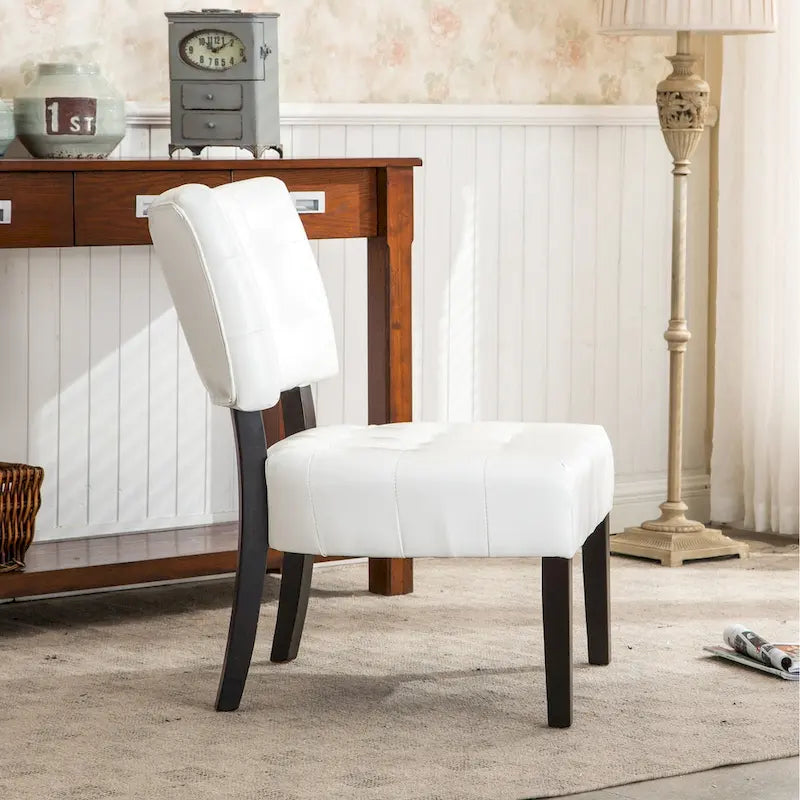 Fauteuil d'appoint capitonné surdimensionné