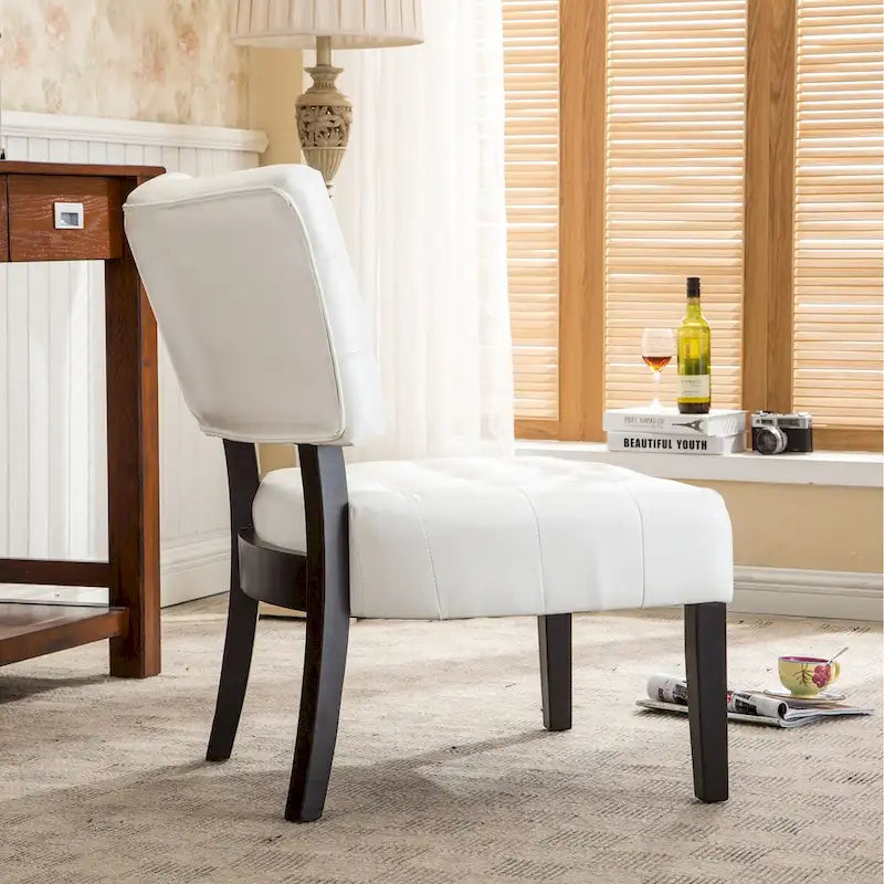 Fauteuil d'appoint capitonné surdimensionné