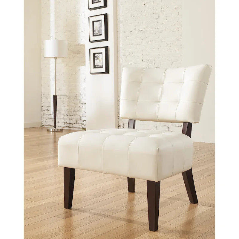 Fauteuil d'appoint capitonné surdimensionné