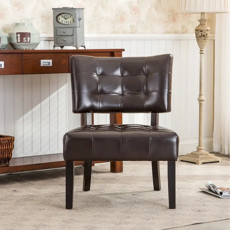 Fauteuil d'appoint capitonné surdimensionné