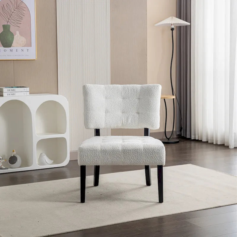 Fauteuil d'appoint capitonné surdimensionné