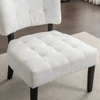 Fauteuil d'appoint capitonné surdimensionné