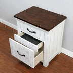 Ensemble de chambre à coucher 4 pièces White Pine avec port USB (lit, commode, miroir et table de chevet)